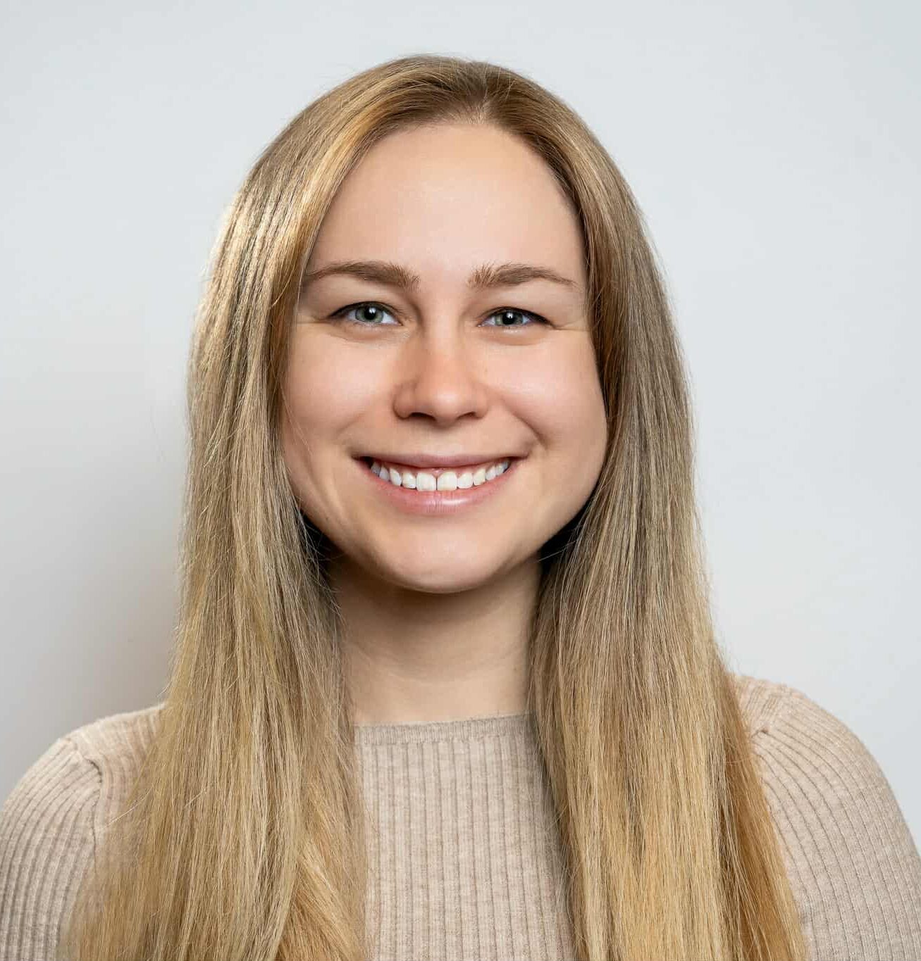 Julia Kreak, DMD